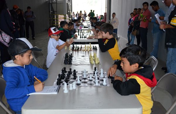 Antorcha realiza torneo regional de ajedrez en Xalapa