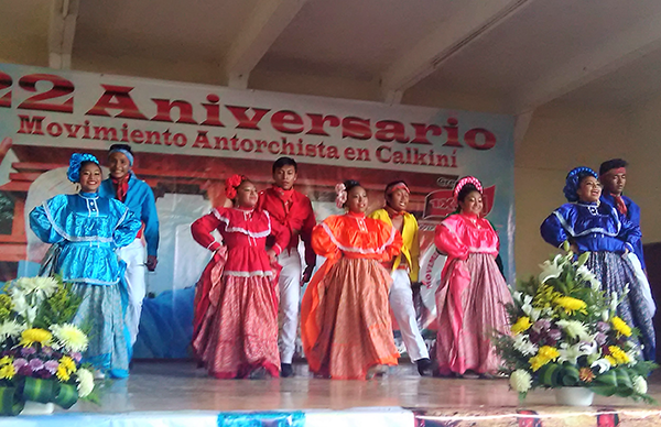 Calkinienses festejan 22 años de lucha y progreso