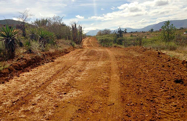 Antorcha rehabilita calles de Miahuatlán