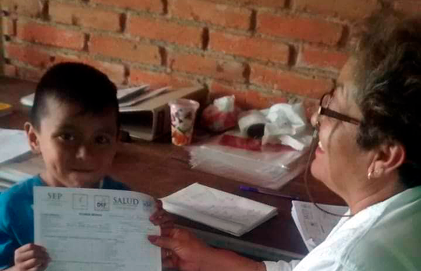 Antorcha gestiona certificados médicos gratuitos en Iztapalapa