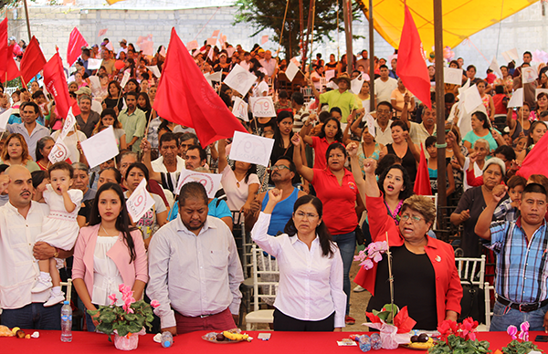 Morelenses celebran 19 años de fundación de la colonia 