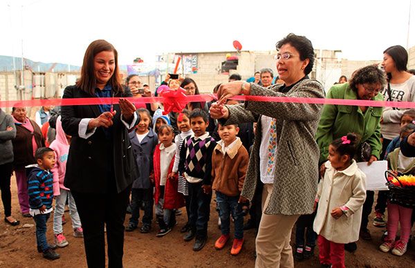 Funcionan instituciones educativas de nueva creación en colonia antorchista