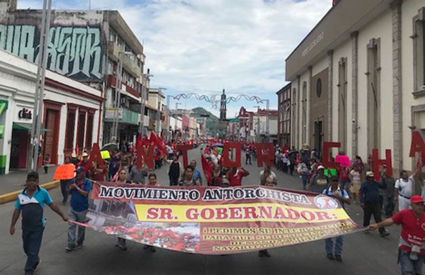 Gobierno del Estado se compromete a resolver demandas de miles de familias nayaritas