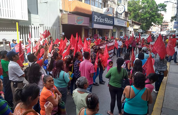 Por incumplimiento del alcalde Marco Leyva, Antorcha reinstala plantón