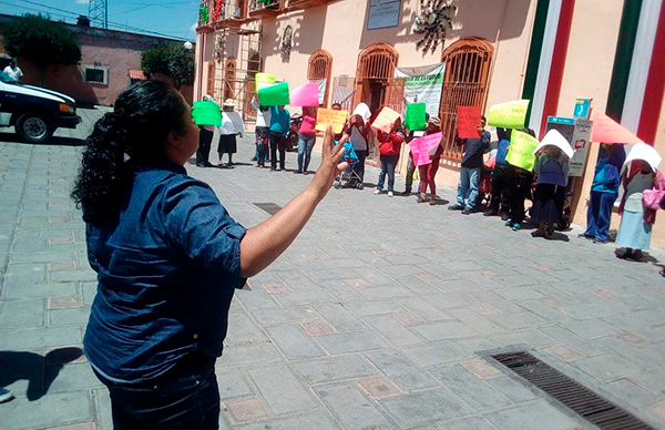 Ayuntamiento de Santa Cruz Tlaxcala desatiende peticiones