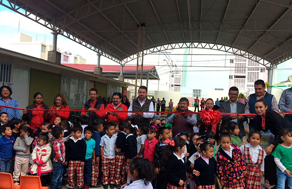 En Fresnillo,  antorchistas y autoridades inauguran  cinco  domos en escuelas