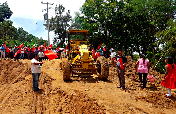 Rumbo al progreso con Antorcha 