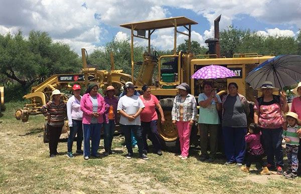 Avanza rehabilitación de caminos en Lagos de Moreno