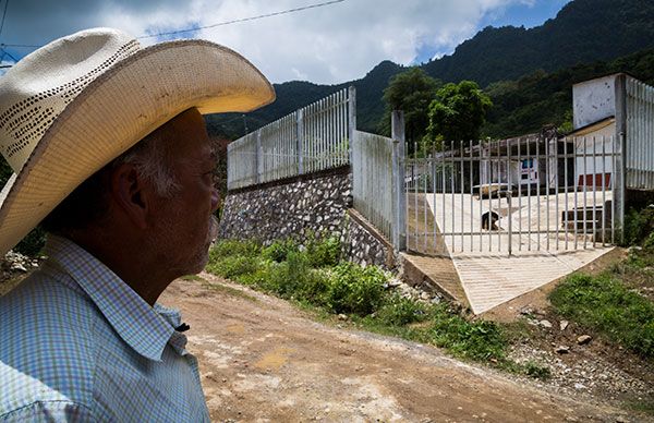 Desplegado: La enorme pobreza y la insensibilidad gubernamental provocan manifestación masiva en Hidalgo