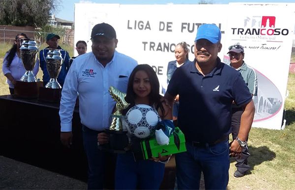 Construirá gobierno municipal cancha de futbol para los niños de Trancoso