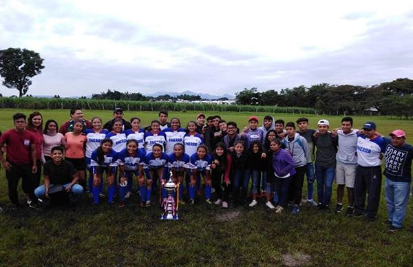 Triunfa selección femenil antorchista en Liga Cordobesa de Fútbol Amateur