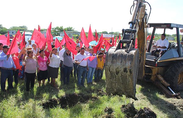 Con inicio de obras, Antorcha transforma colonia en Camarón de Tejeda