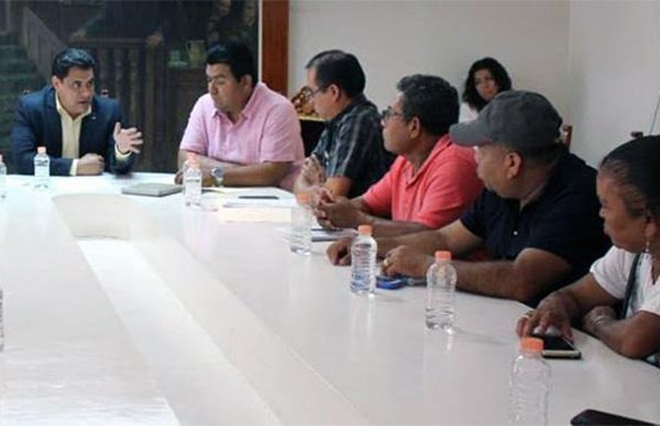 Se reúnen el alcalde Antonio Gaspar y antorchistas de Chilpancingo