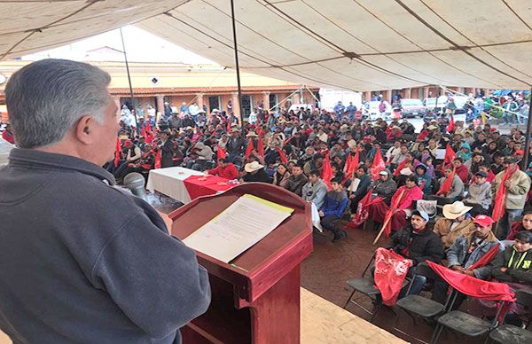 Contepenses asisten a evento político-cultural organizado por el Movimiento Antorchista