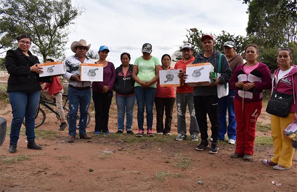 Antorcha atiende demanda de alumbrado público en Salinas