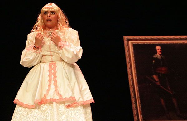 Las meninas se presentaron  en el Teatro La Paz