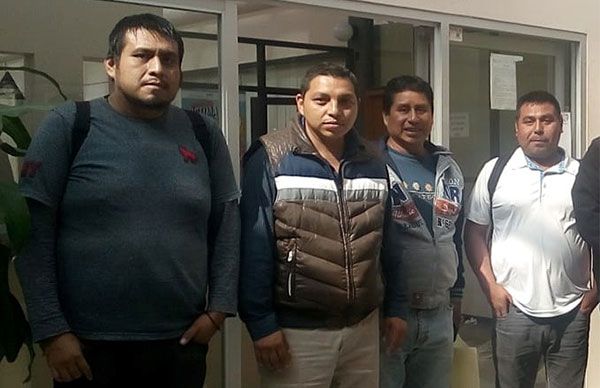 Transportistas de Matlapa se quejan de pirataje de Comatla