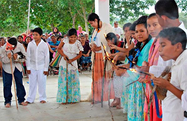 Inauguración de techado fue motivo de fiesta en el pueblo