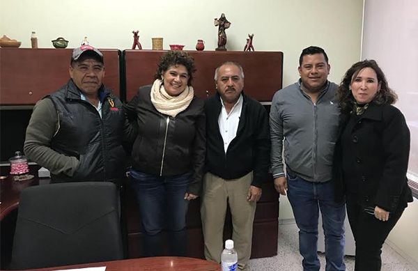 Antorchistas gestionan pavimentación de carretera en la colonia San Andrés