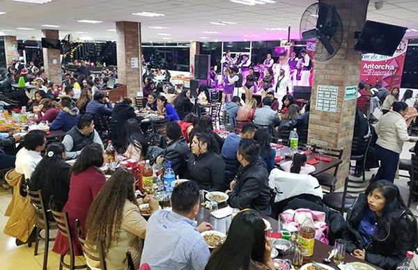 Maestros de La Paz realizaron convivio de fin de año 