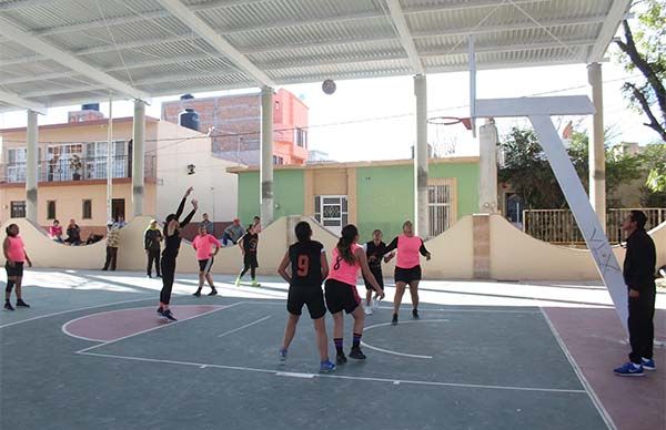 Un éxito Torneo relámpago de basquetbol en Charcas 