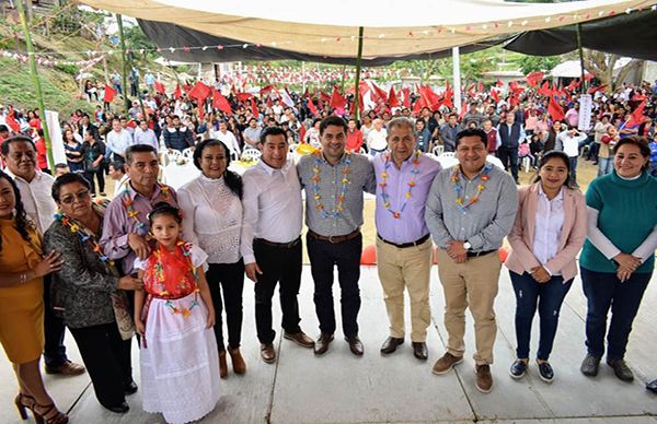 Antorcha inaugura red de energía eléctrica en Papantla