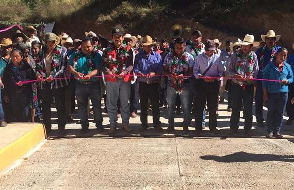 Antorcha Inaugura puente en Xocoapancingo 