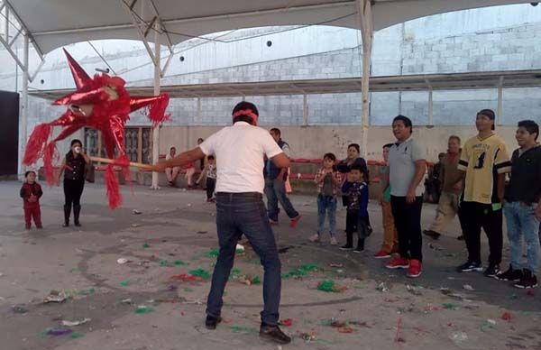 Antorcha continúa llevando sonrisas a los niños