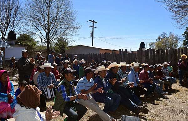 Se reúne dirigente con estructura antorchista de la zona Guajolota