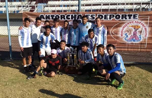 Culminó la VII edición del Torneo de Futbol Antorcha de Plata en su categoría Libre