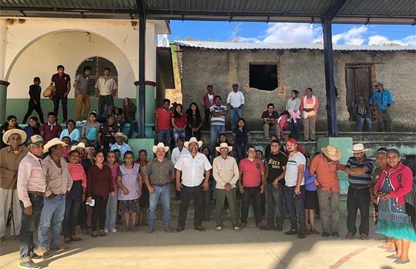 Campesinos de Heliodoro Castillos, organizados en Antorcha Campesina