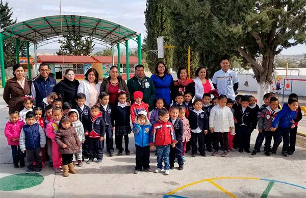 Ayuntamiento antorchista de Charcas continúa apoyando a la salud