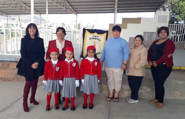 Reconocen a Antorcha por domo en Jardín de Niños Florecitas