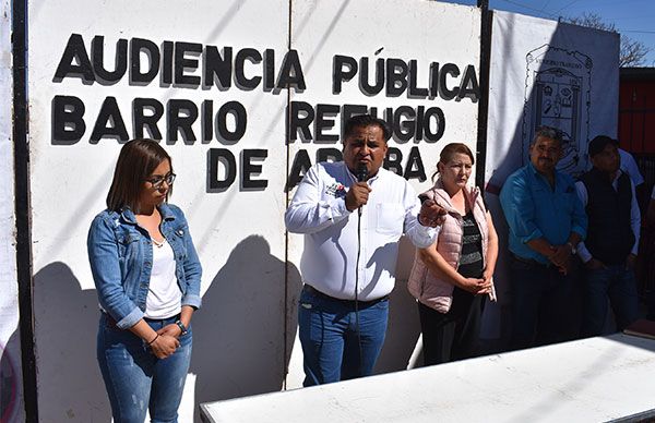 Realiza alcalde antorchista audiencia pública