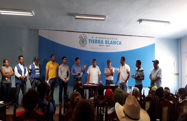 Alcalde de Tierra Blanca se compromete con antorchistas