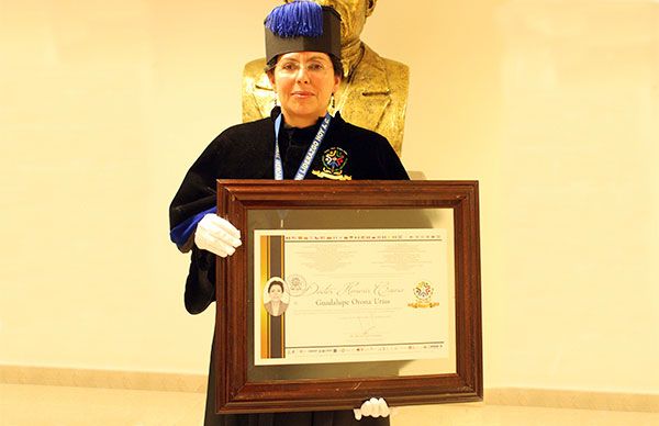 Otorgan Doctorado Honoris Causa a Guadalupe Orona Urías, dirigente estatal del Movimiento Antorchista en Hidalgo