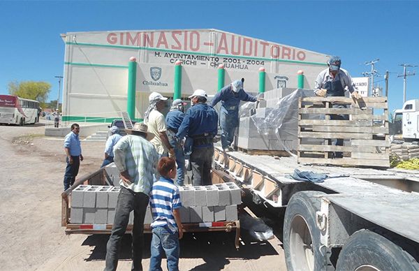 Recibió alcalde de Carichí el pliego petitorio de los antorchistas; se abre compás de espera