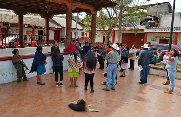 Familias en Salvador Escalante solicitan al ayuntamiento terrenos para vivienda