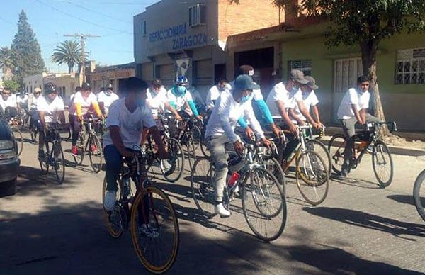 Ayuntamiento de Villa de Arriaga apoya a ciclistas