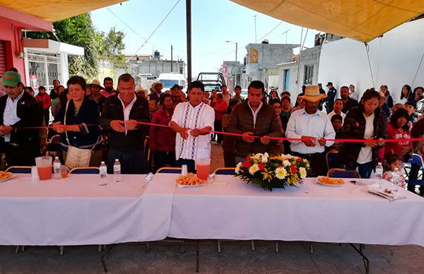 Antorchistas de Ixtenco inauguran pavimentación y electrificaciones en el municipio