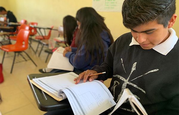 Buscamos la excelencia académica en la Preparatoria Lázaro Cárdenas: Director de la escuela