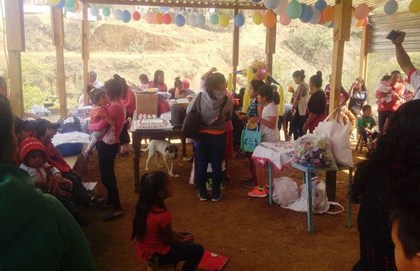 Antorcha celebra el Día del Niño en Valles Centrales