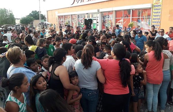  Realizan fiesta para los niños antorchistas