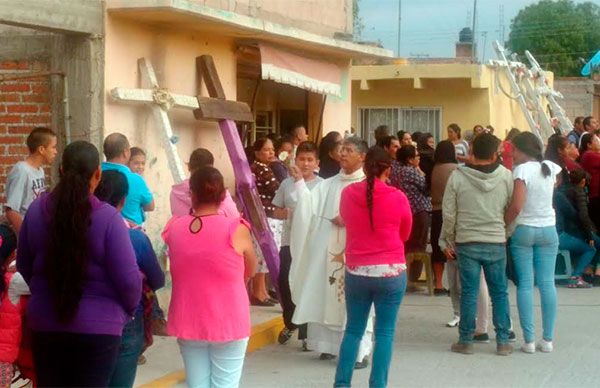 Celebran día de la Santa Cruz en Villa de Arriaga