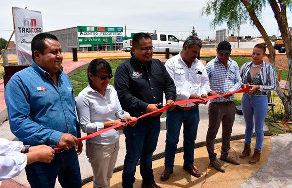 Alcalde inaugura Plaza de La Paz en Trancoso