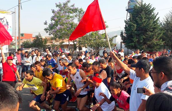 Realiza Antorcha XX carrera atlética Wenceslao Victoria Soto