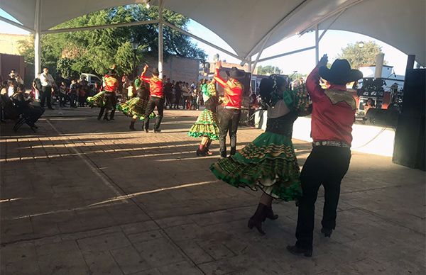 Villa Juárez, festeja a las madres antorchistas este 10 de mayo