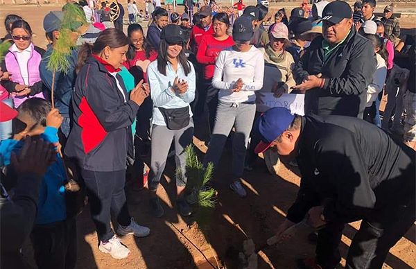 Realiza Gobierno municipal 1er reforestación masiva Mayo mes de a Madre Tierra