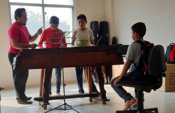 Marimba, símbolo en la cultura chiapaneca; ofrecen clases en Casa de Cultura 