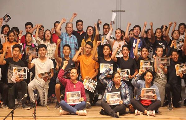 Culmina curso de teatro del Movimiento Antorchista en Veracruz.